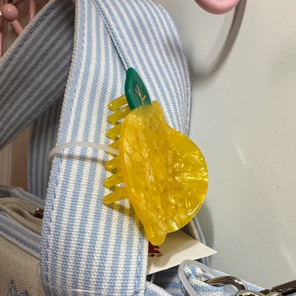 Madden Girl Lobster tote - Picture 3 of 8